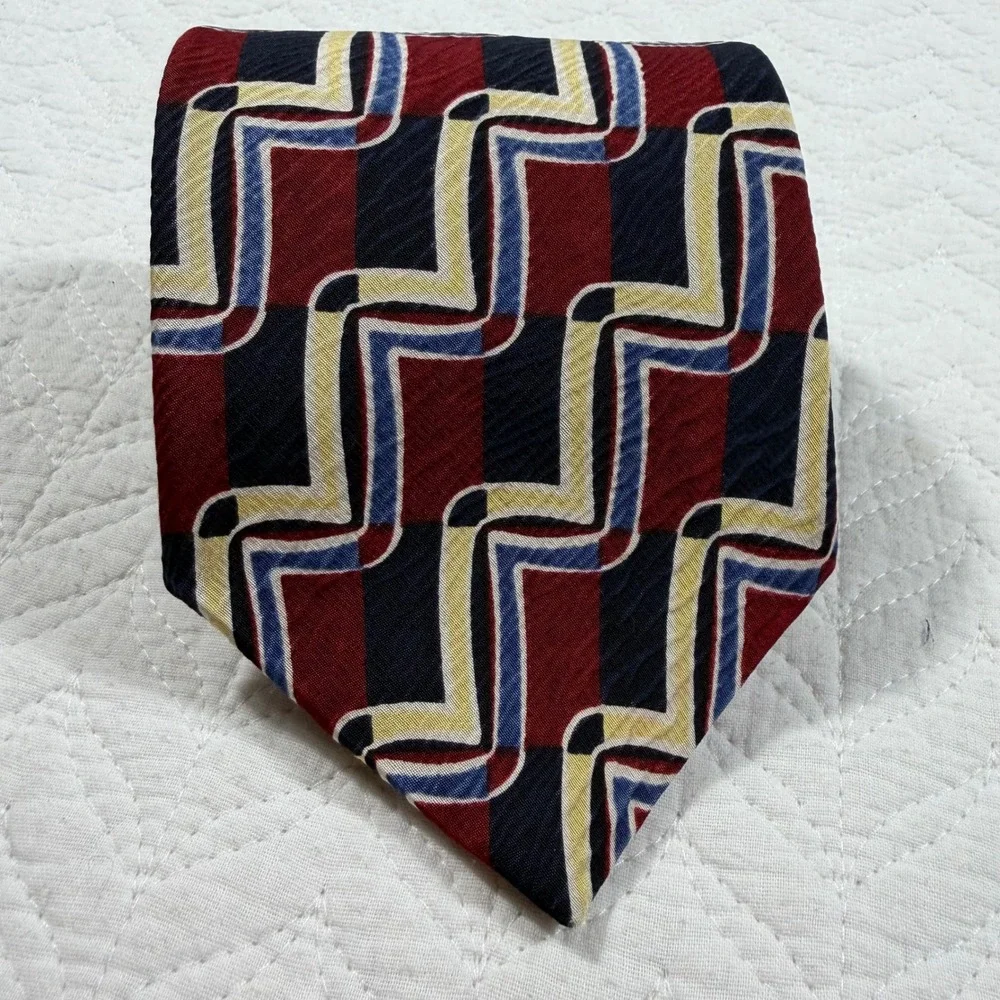 Vintage Oscar de la Renta Men's 100% Silk Tie Geometric Burgundy Navy Yellow USA